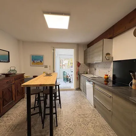 Vendégház La Rohannaise - Maison Charentaise Avec Sauna 3*